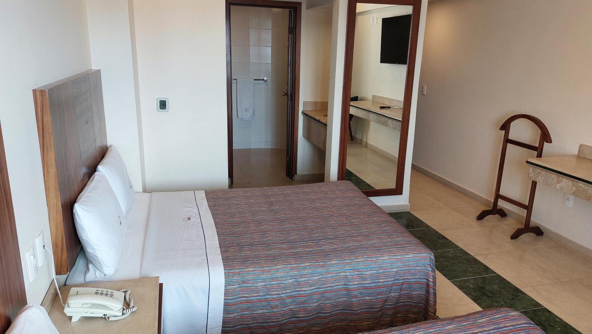 Hotel Real Del Sol - Zona Expo Industrial 瓜达拉哈拉 外观 照片