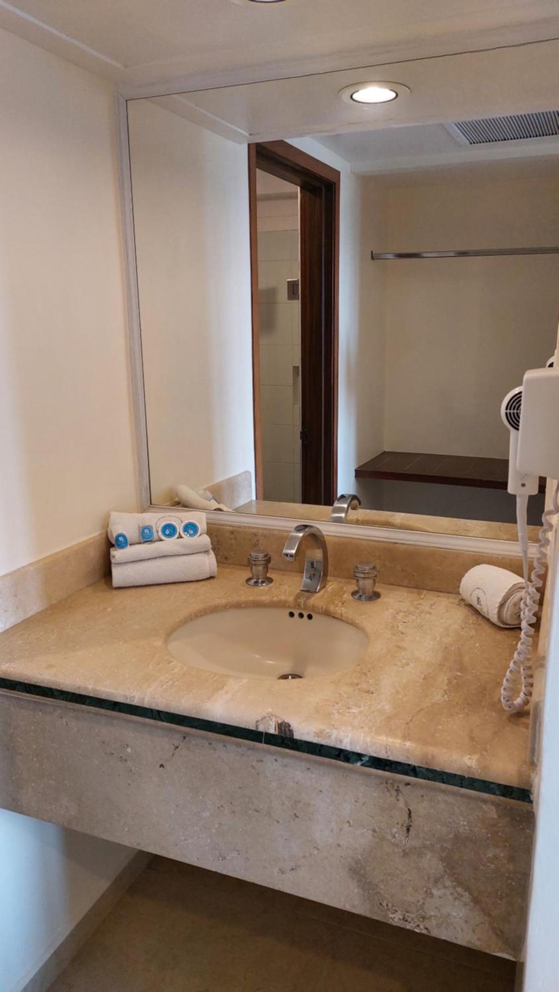 Hotel Real Del Sol - Zona Expo Industrial 瓜达拉哈拉 外观 照片