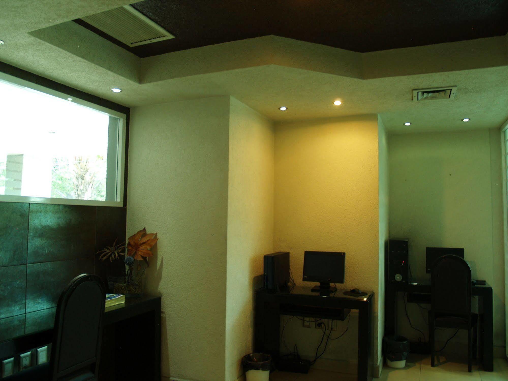 Hotel Real Del Sol - Zona Expo Industrial 瓜达拉哈拉 外观 照片