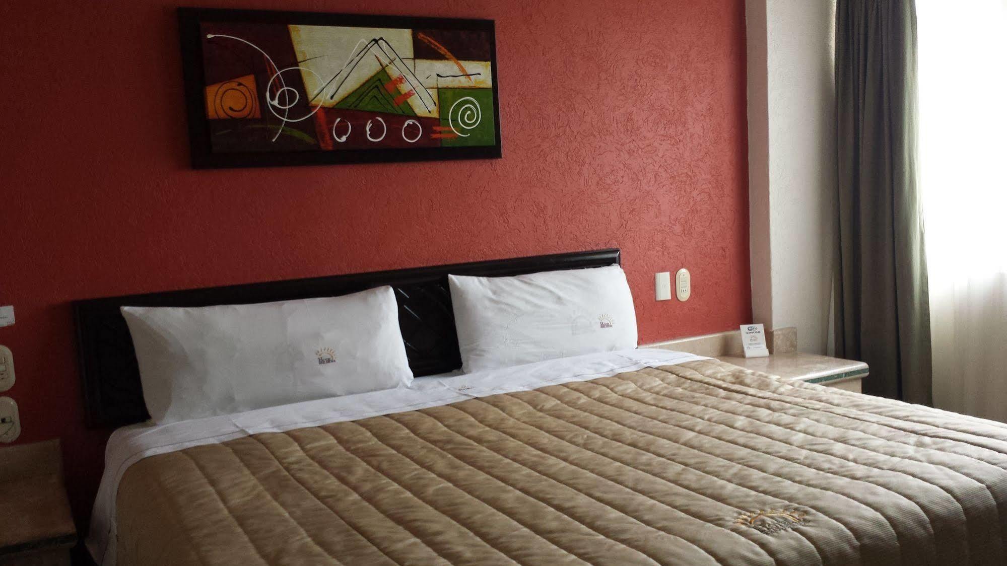 Hotel Real Del Sol - Zona Expo Industrial 瓜达拉哈拉 外观 照片